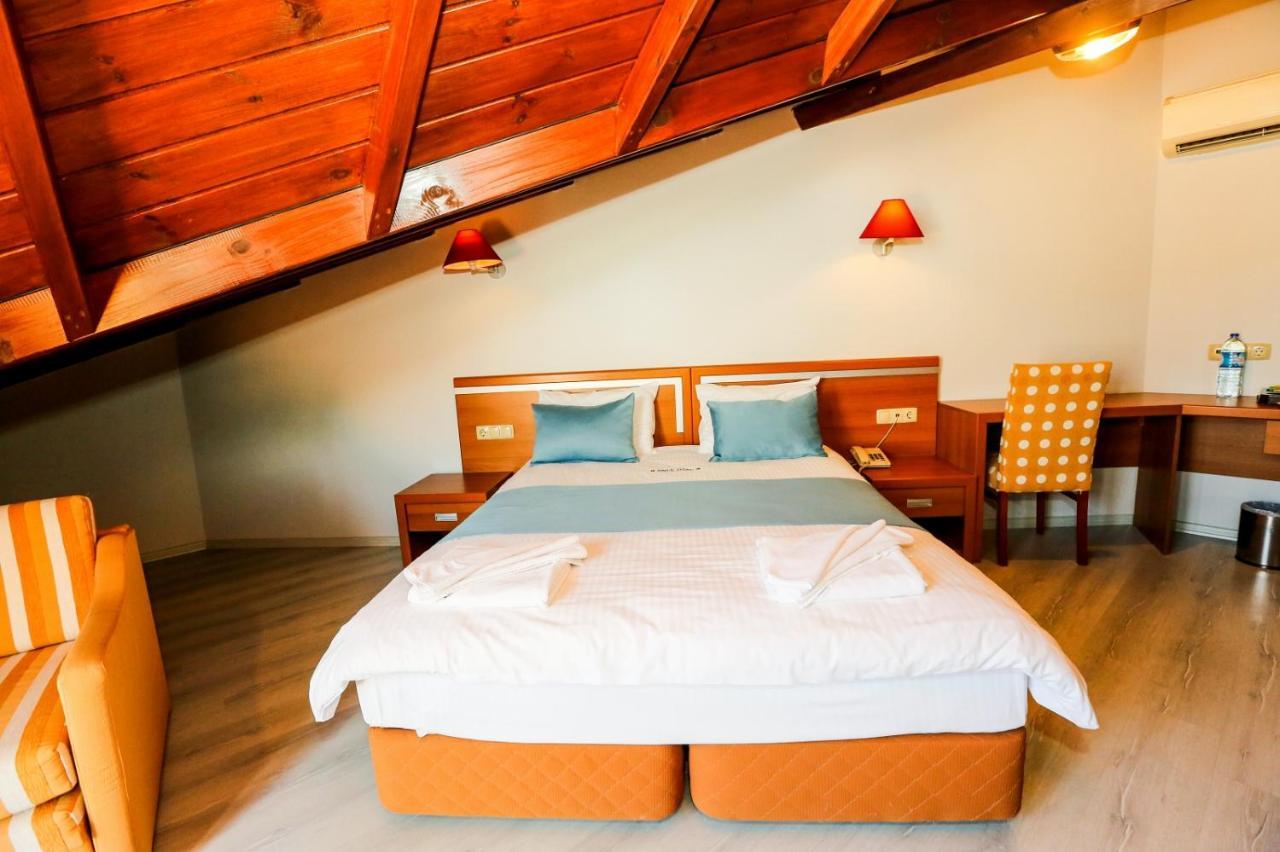 Gocek Unlu Hotel Екстериор снимка